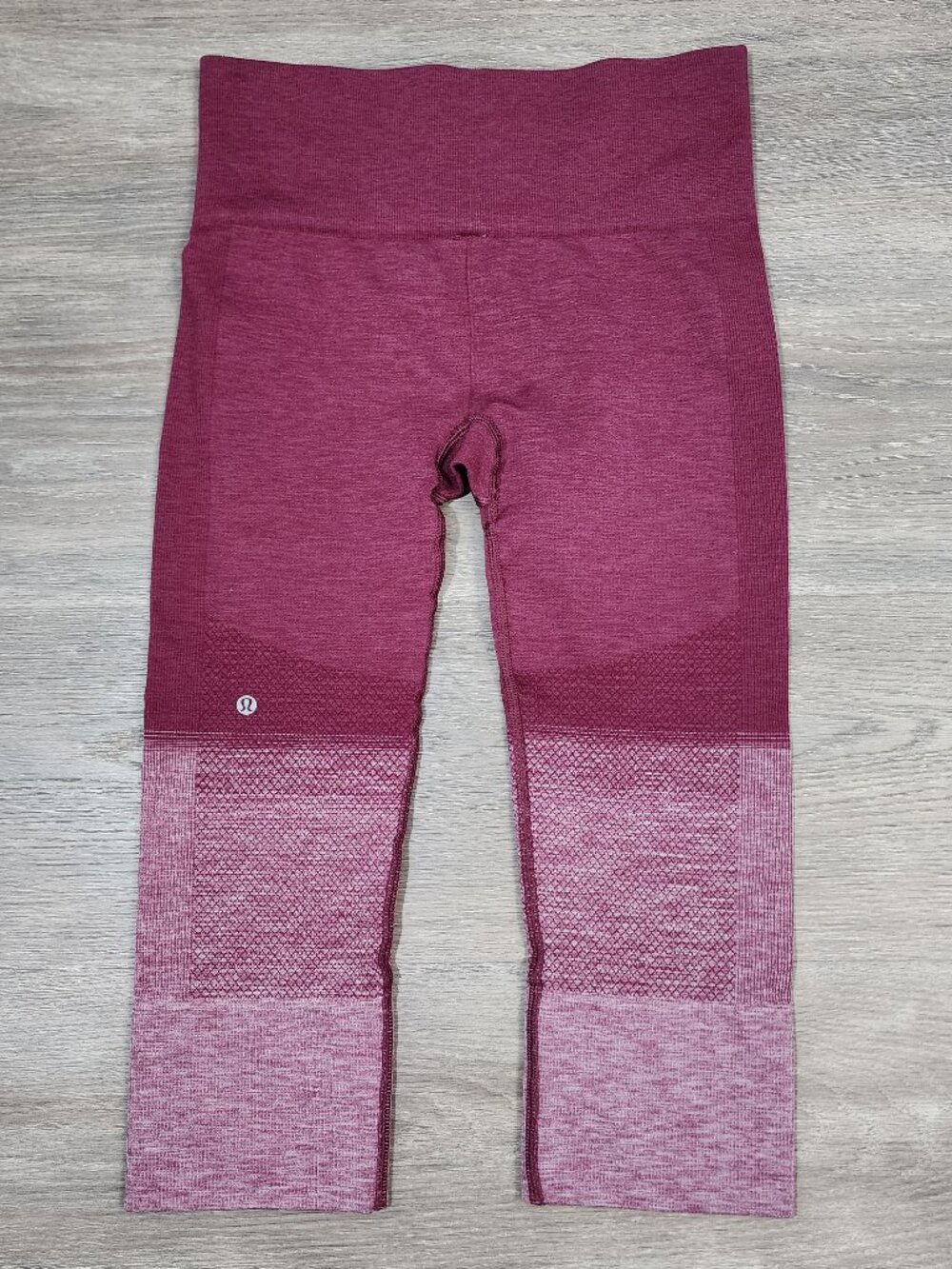 Lululemon High Rise Seamless Crop Leggings Pink Ombre Yoga Workout Pants  Size 4